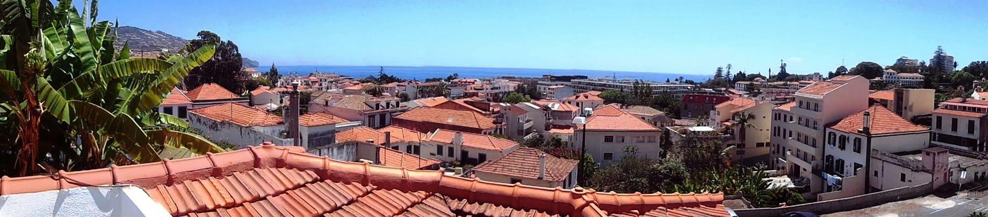 Pensao Residencial Vila Teresinha Funchal  Esterno foto